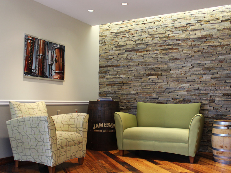 Orange County ABC Retail location lobby.