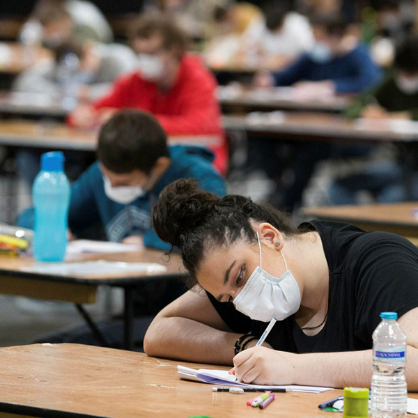 Student at school wearing a mask