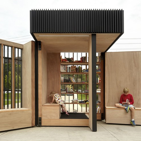 Kids at an Outdoor Library