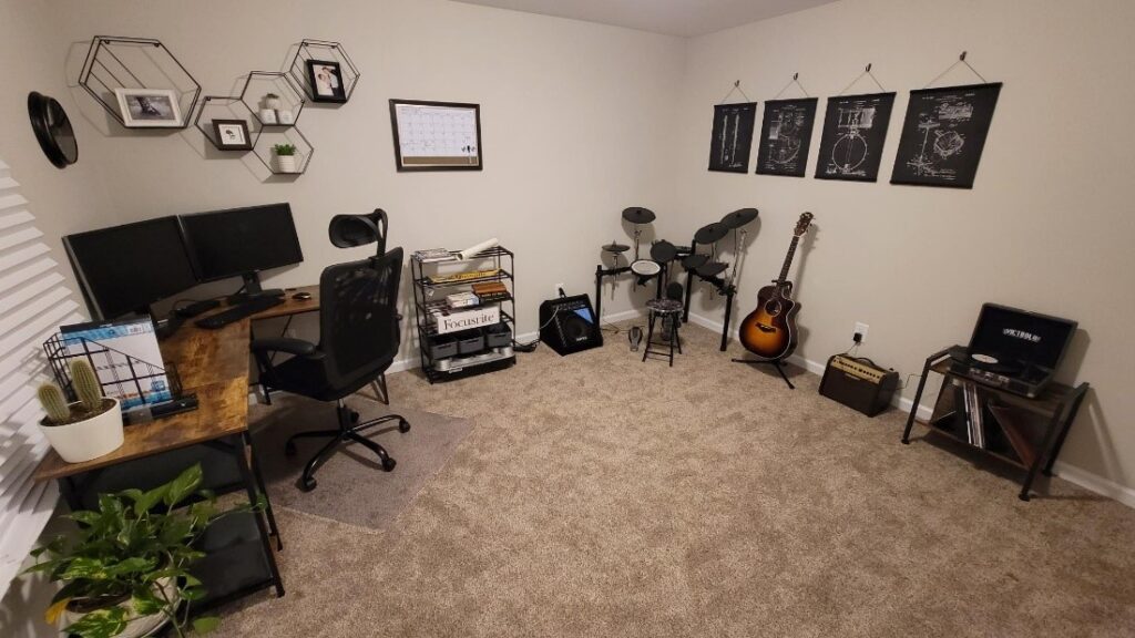 Jerod's office/music room setup.